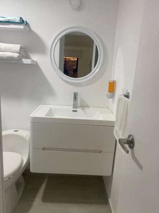 Hermoso Apartamento Recien Remodelado Zona Top San Andrés Kültér fotó